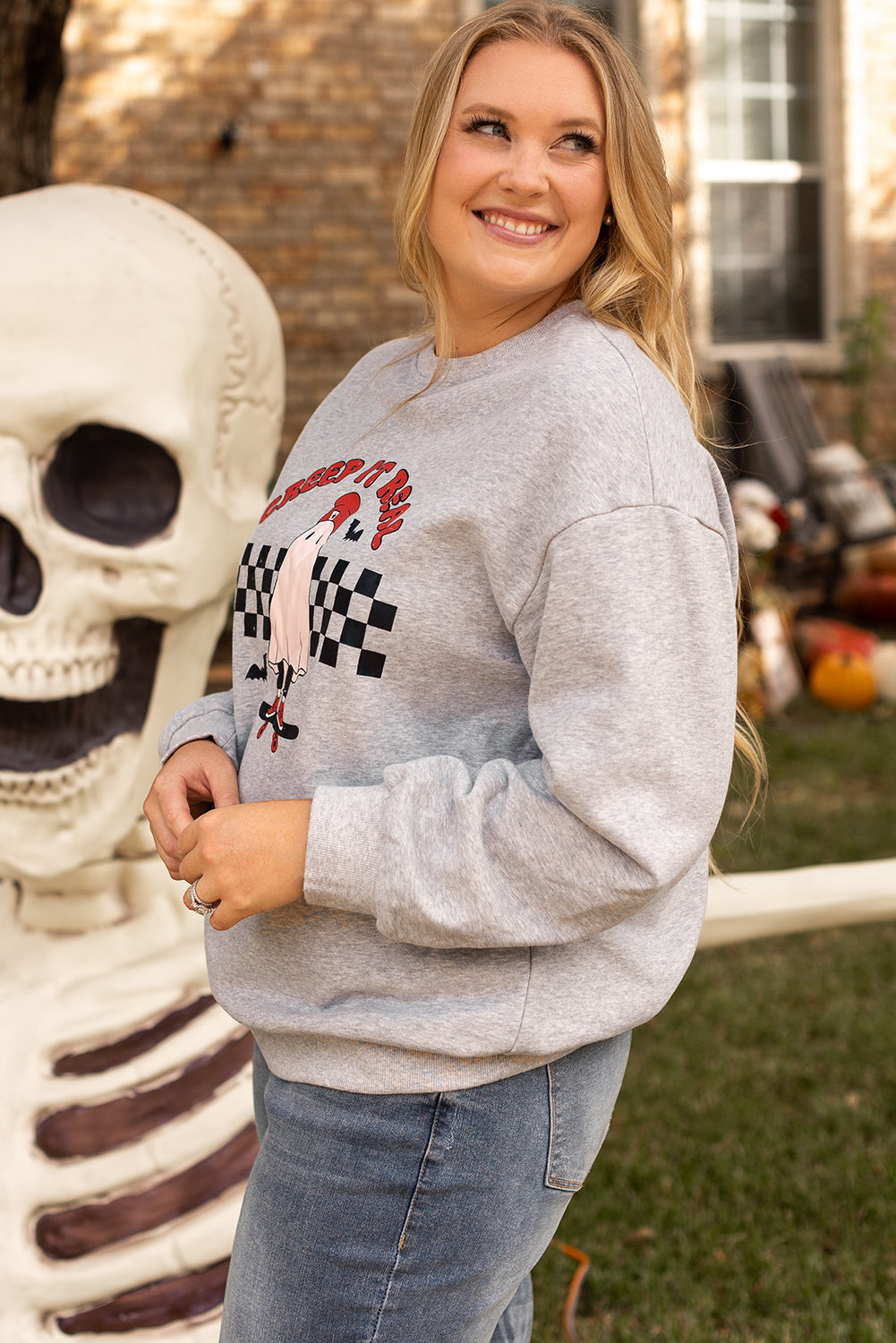 Light Grey Creep It Real Ghost Print Plus Size Sweatshirt