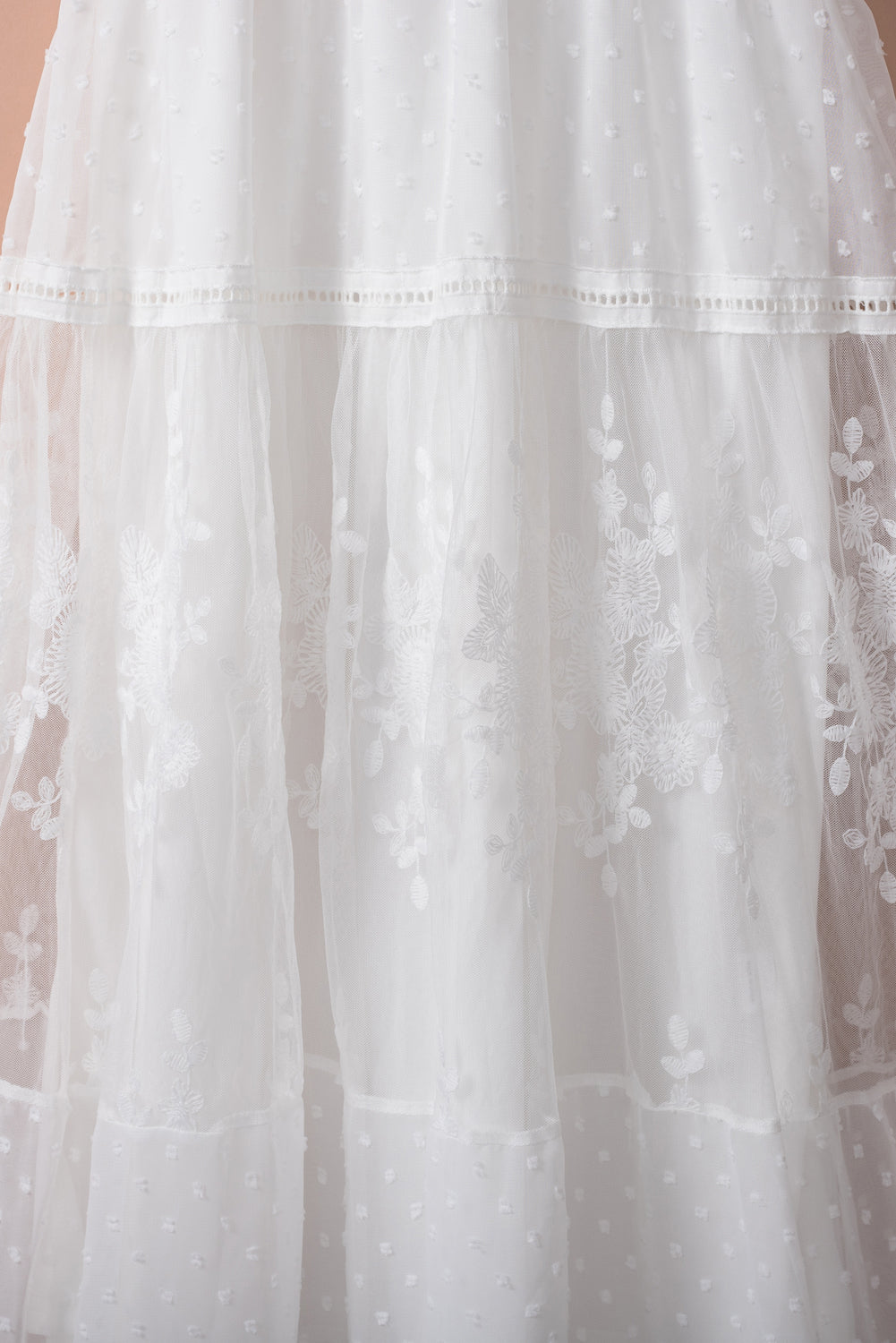 Robe en dentelle lumineuse Dawn