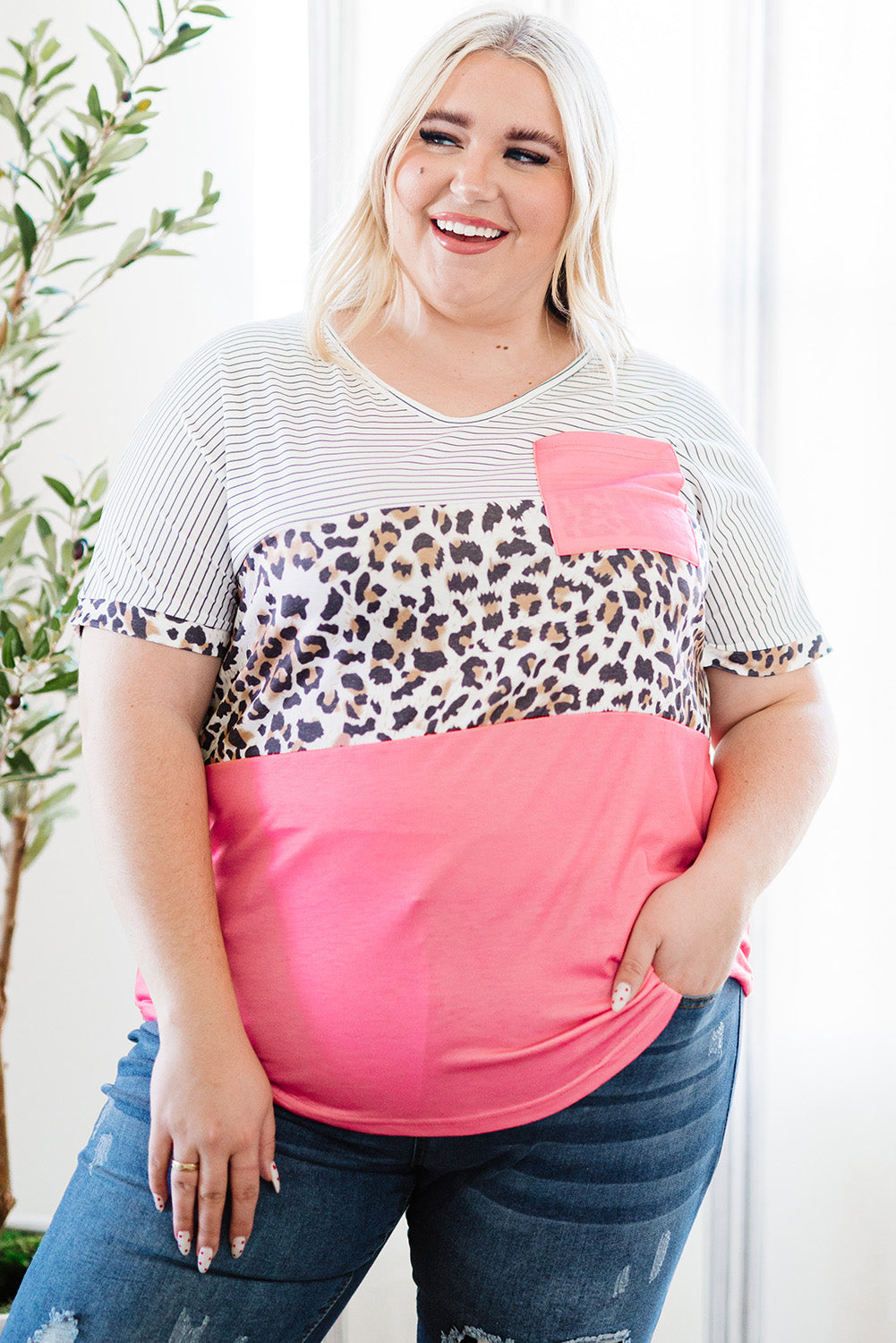 T-shirt léopard rayé rose à blocs de couleurs grande taille