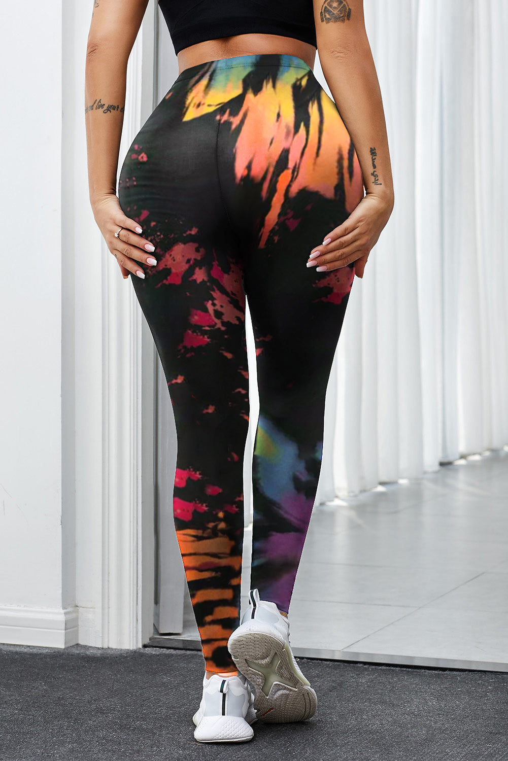 Tie Dye multicolore évider les leggings de vêtements de sport de remise en forme