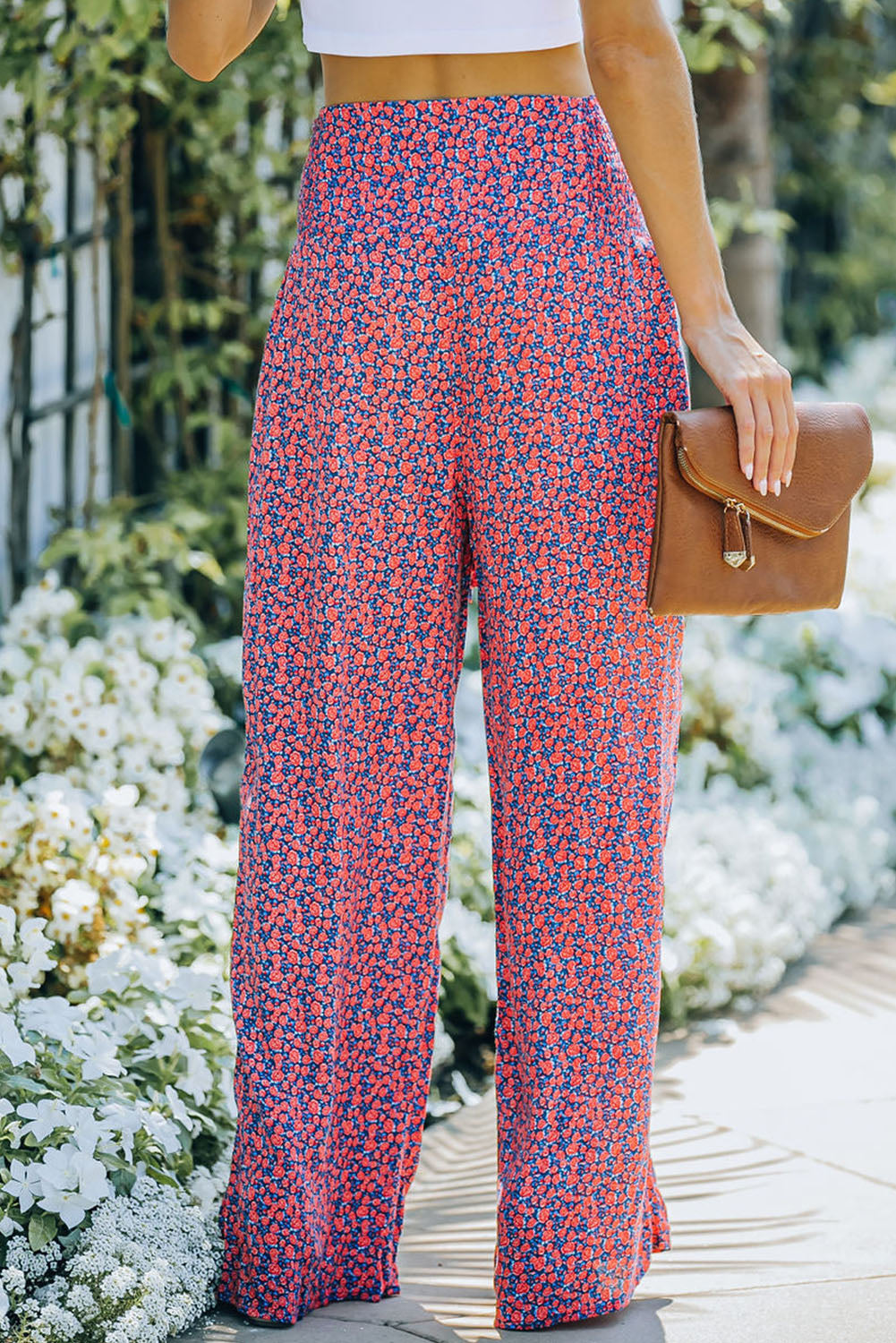 Pantalon large à petites fleurs et imprimé floral noué sur le devant 