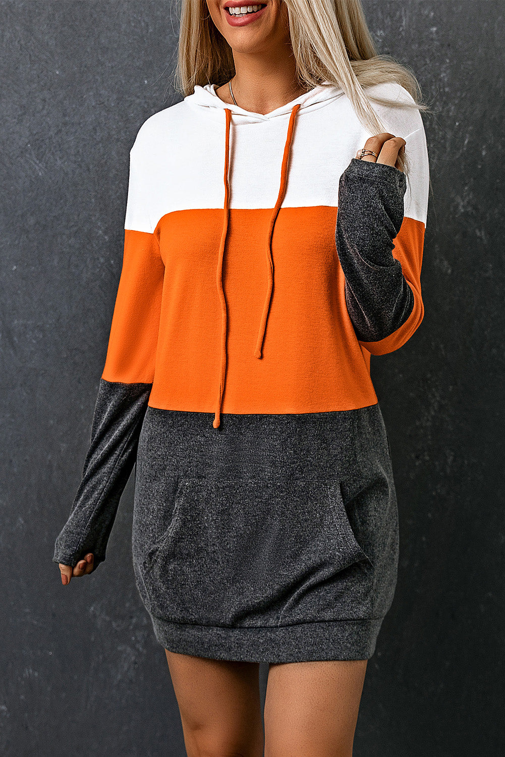 Robe à capuche grise color block avec poche kangourou