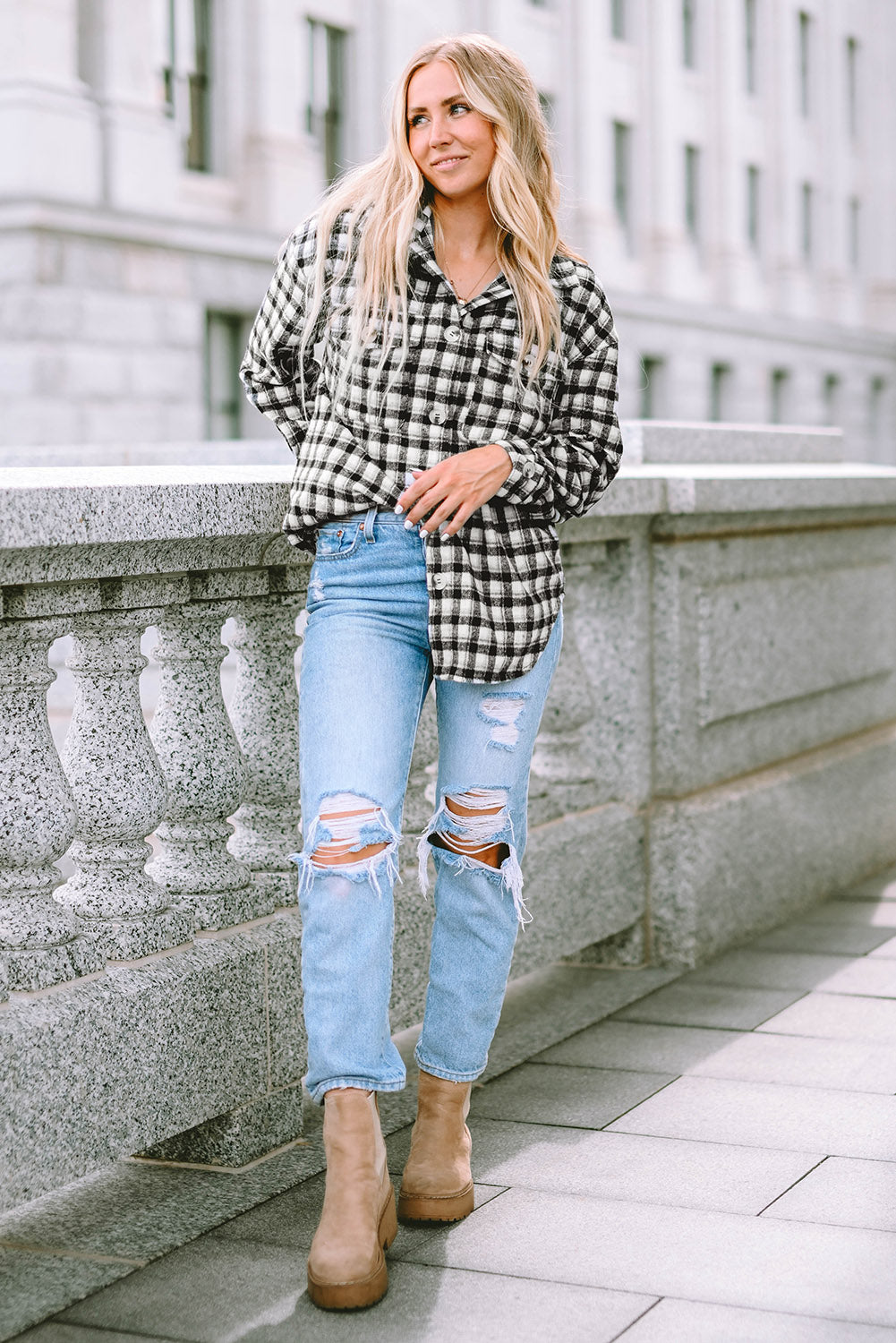 Plaid Print Chest Pockets Buttoned Tunic Shacket