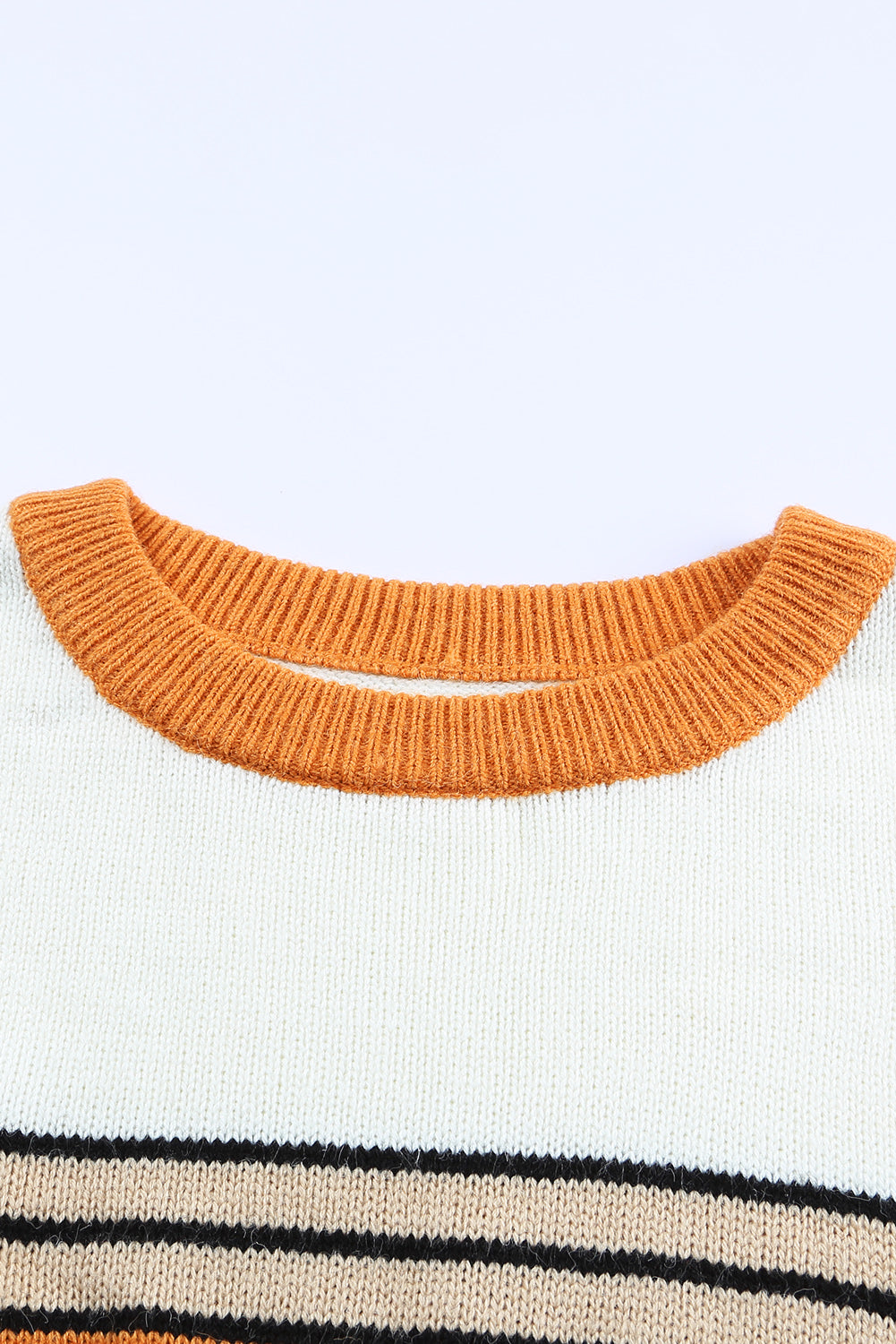 Pull col rond rayé orange color block