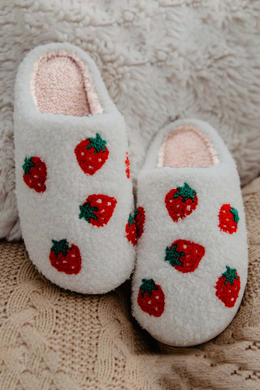 Cute Fuzzy Strawberry Pattern Home Slippers