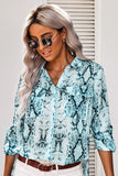 Chemise bleue à imprimé serpent sauvage avec poches 