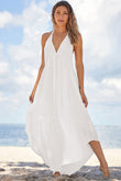 Robe longue asymétrique blanche à col licou et dos nu en V profond 