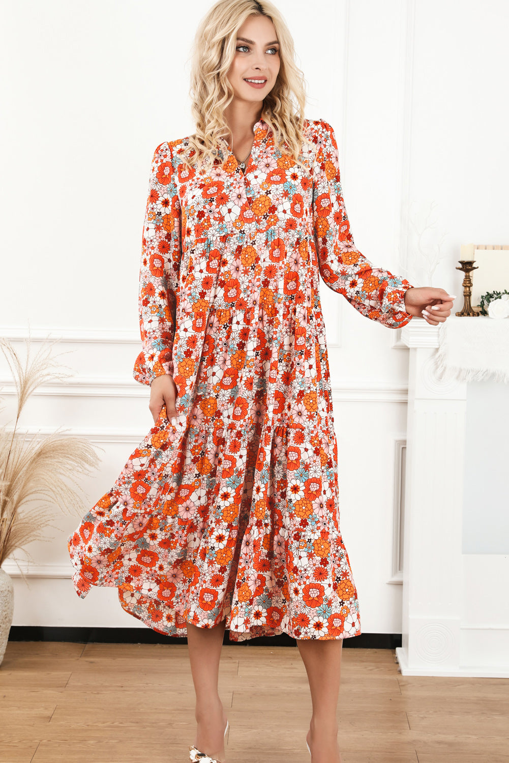 Robe bohème multicolore à col floral et manches longues à volants