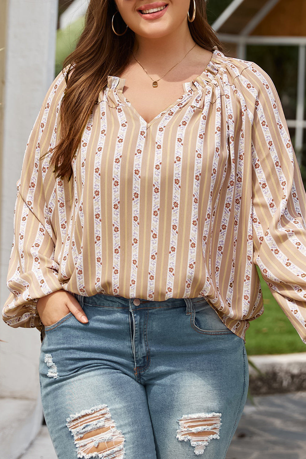 Plus Size Printed Split Neck Blouse