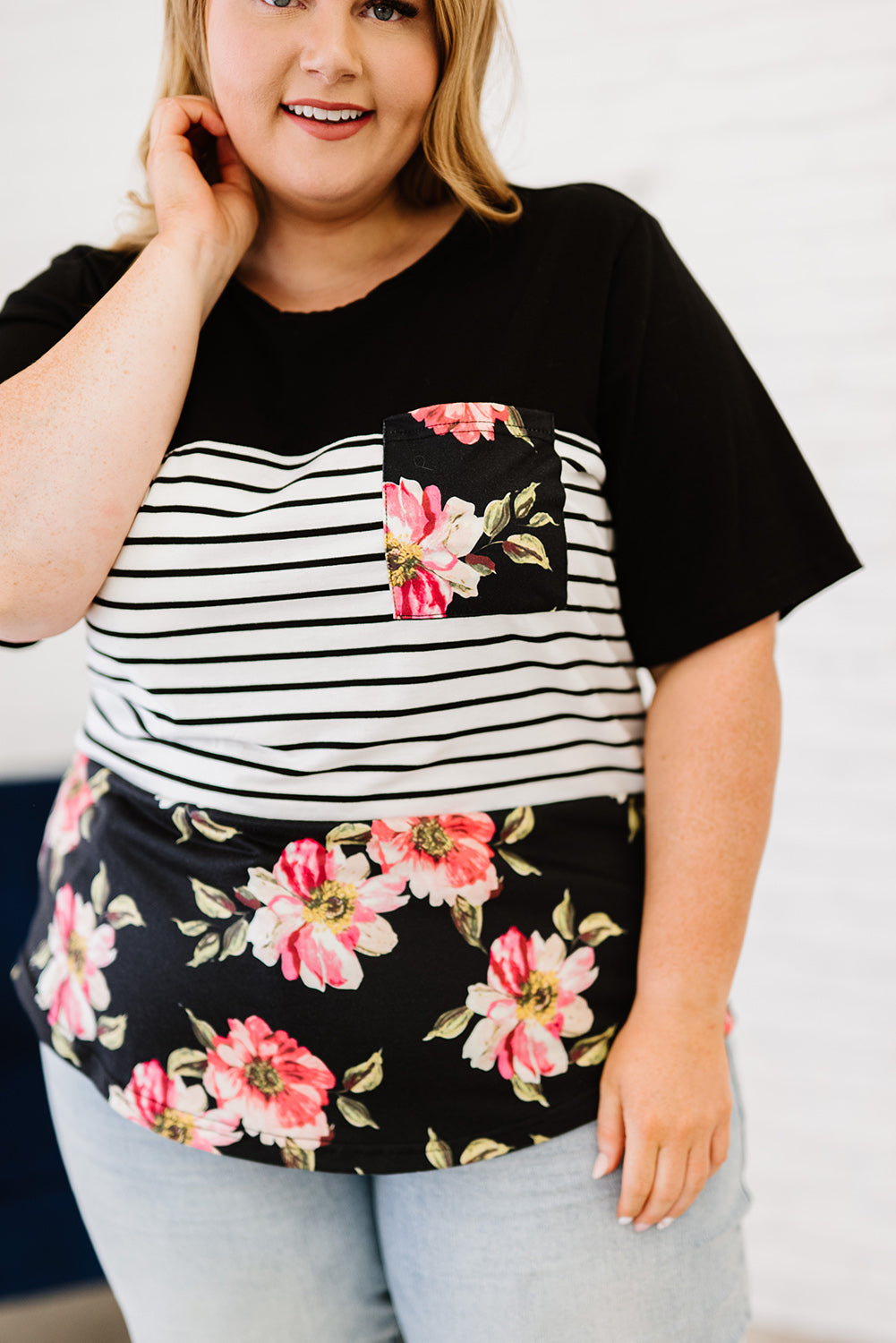 Plus Size Splicing Block Stripe Floral Short Sleeve Top