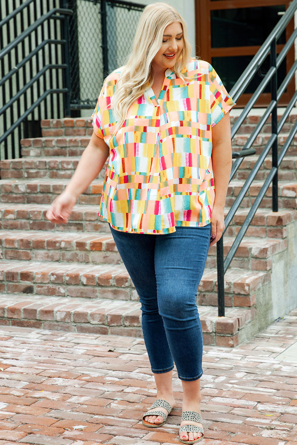 Geometric Print V Neck Plus Size T Shirt