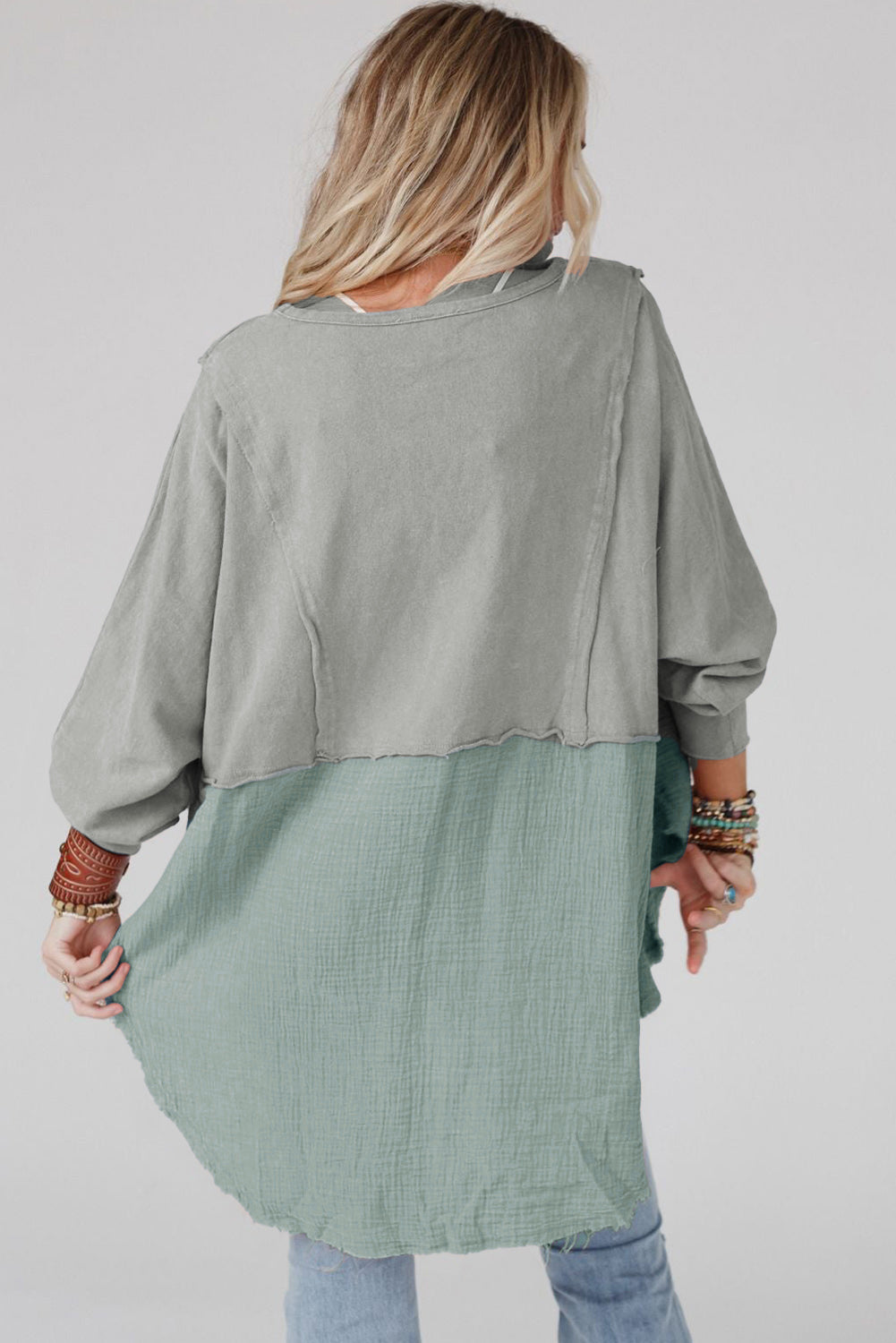 Blouse surdimensionnée haute et basse à ourlet brut et épissure froissée