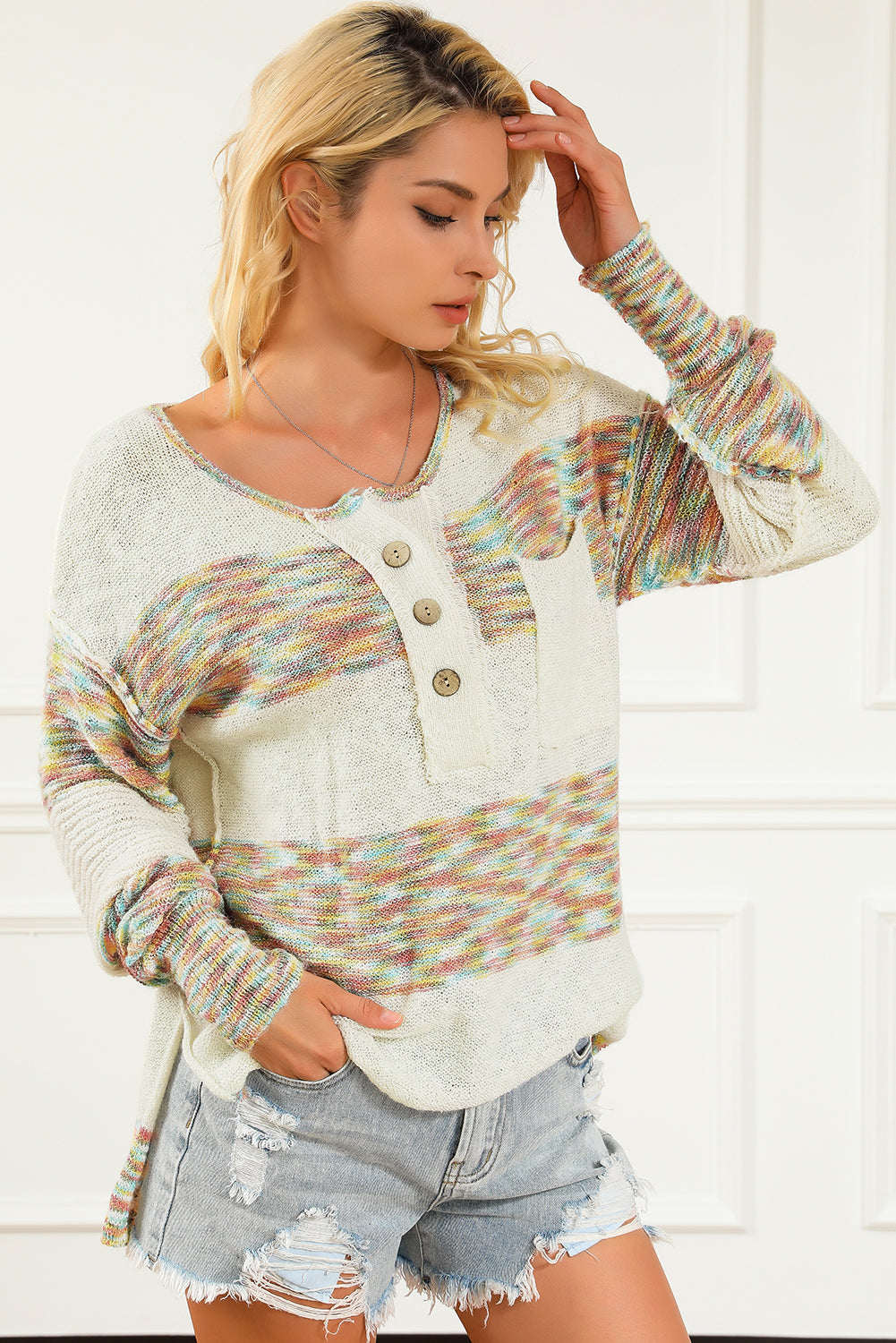 Pull en tricot Henley multicolore à teinture spatiale