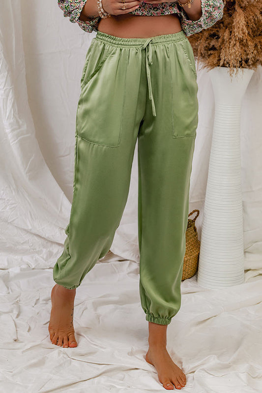 Pantalon de jogging décontracté vert avec poches et cordon de serrage