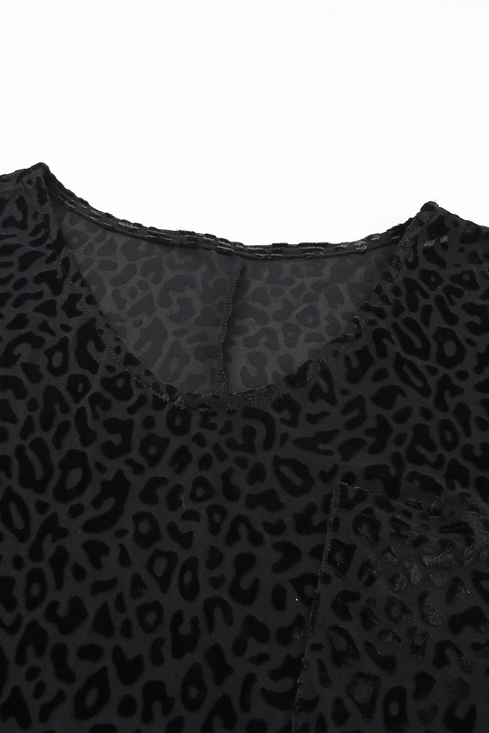 Plus Size Leopard Emboss V Neck Top