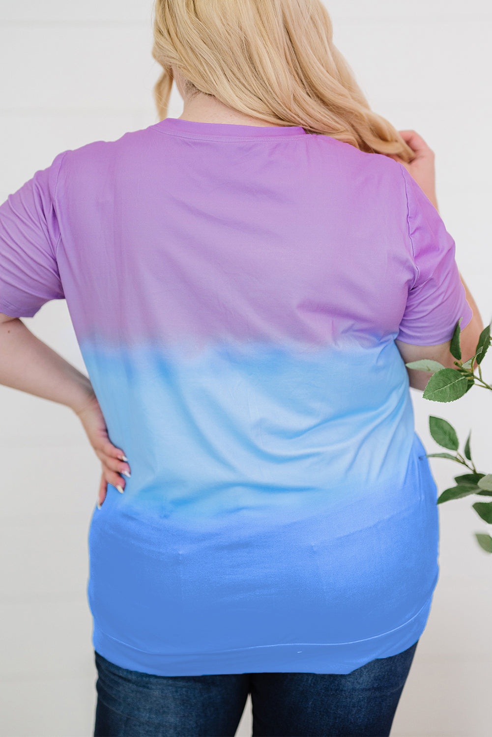 T-shirt violet à col ras du cou et tie-dye color block grande taille