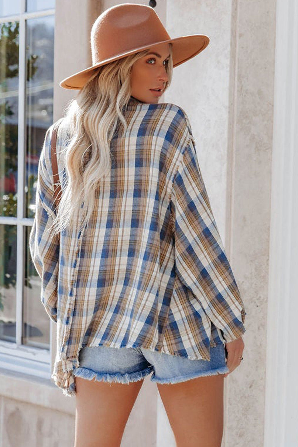 Plaid Pattern Asymmetric Buttons Shirt