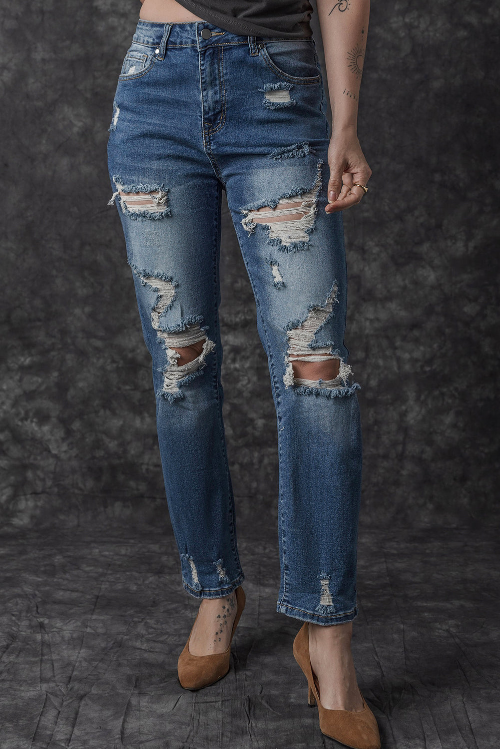 Jean boyfriend déchiré bleu vintage effet vieilli