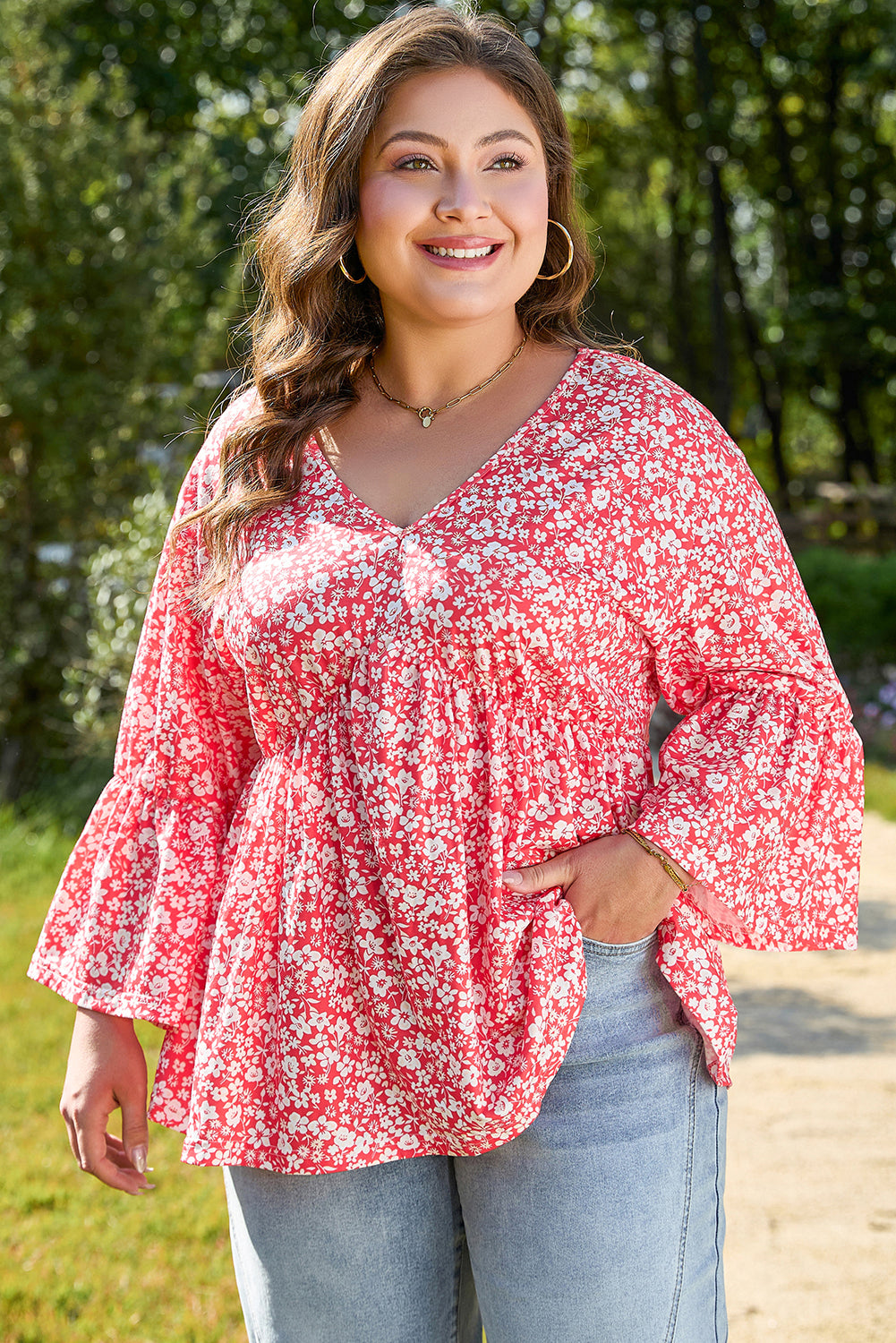 Red Plus Size Floral V Neck Flared Bracelet Sleeve Blouse