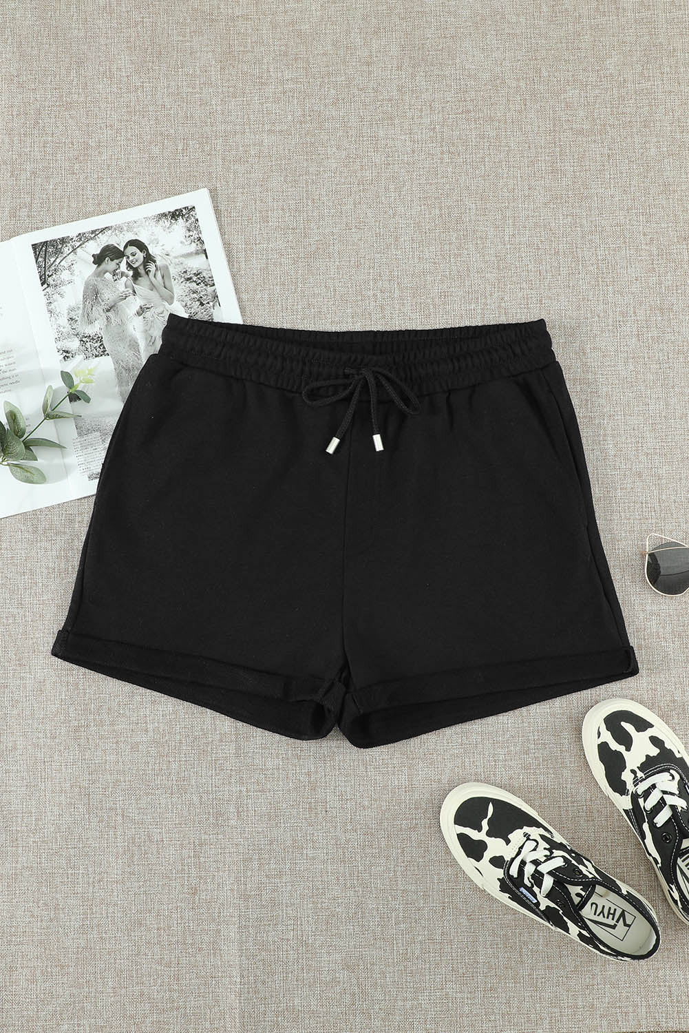 Tie Waist Side Pockets Cuffed Lounge Shorts