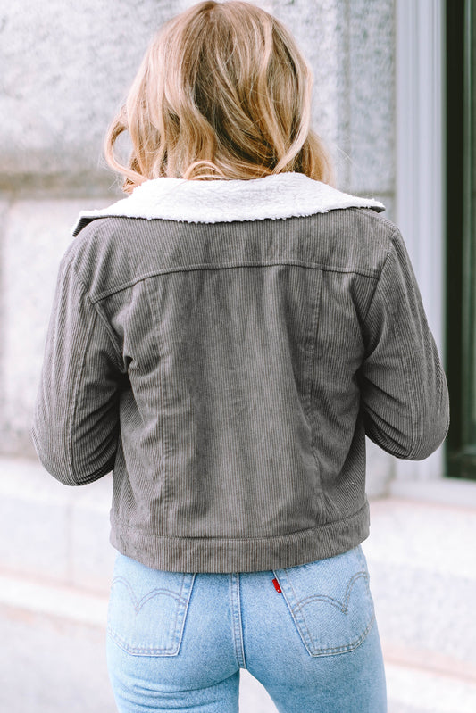 Veste à rabat et boutons-pression en velours côtelé gris Sherpa