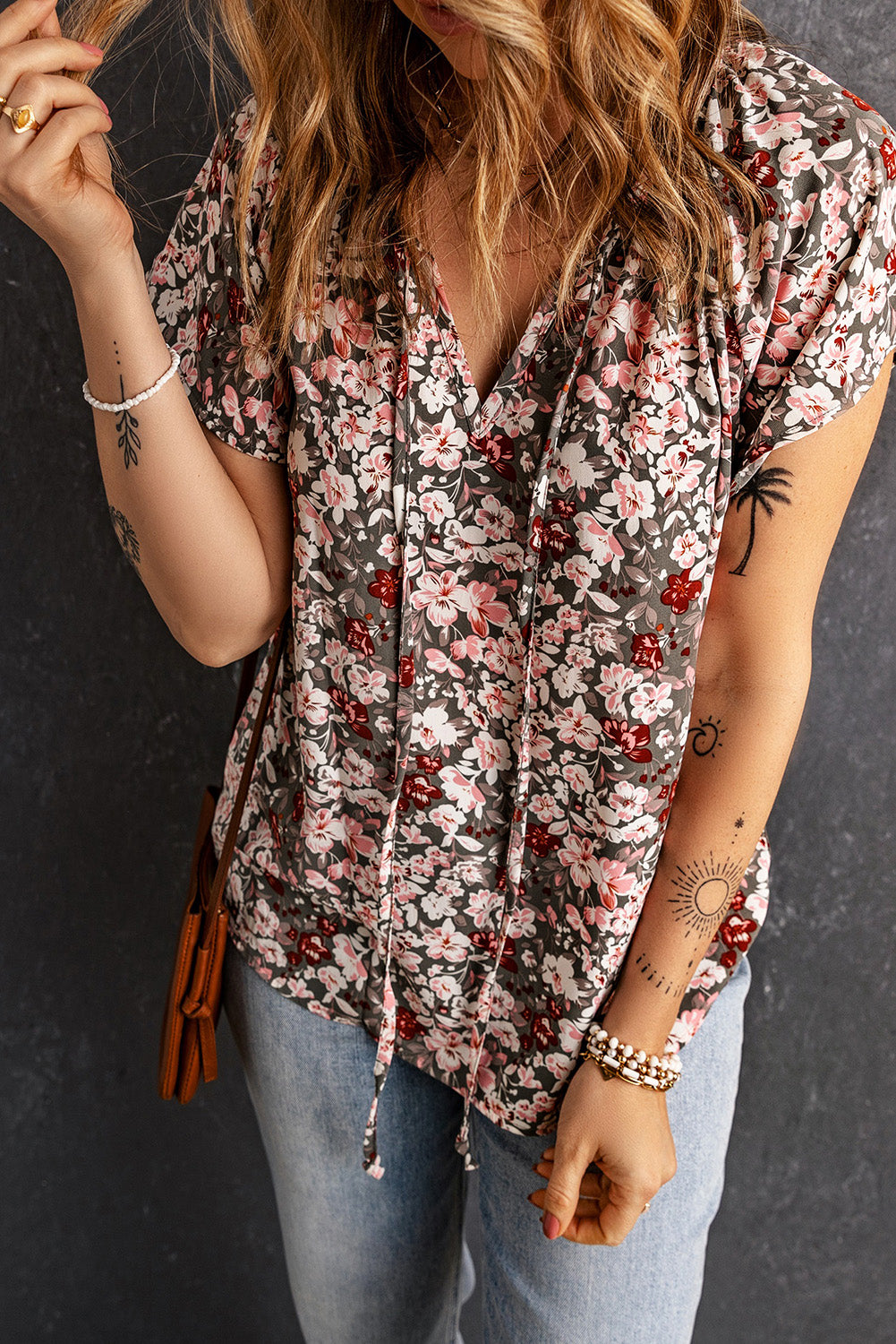 V-neck Short Sleeve Fashion Print Fantasy Fluttering Blouse