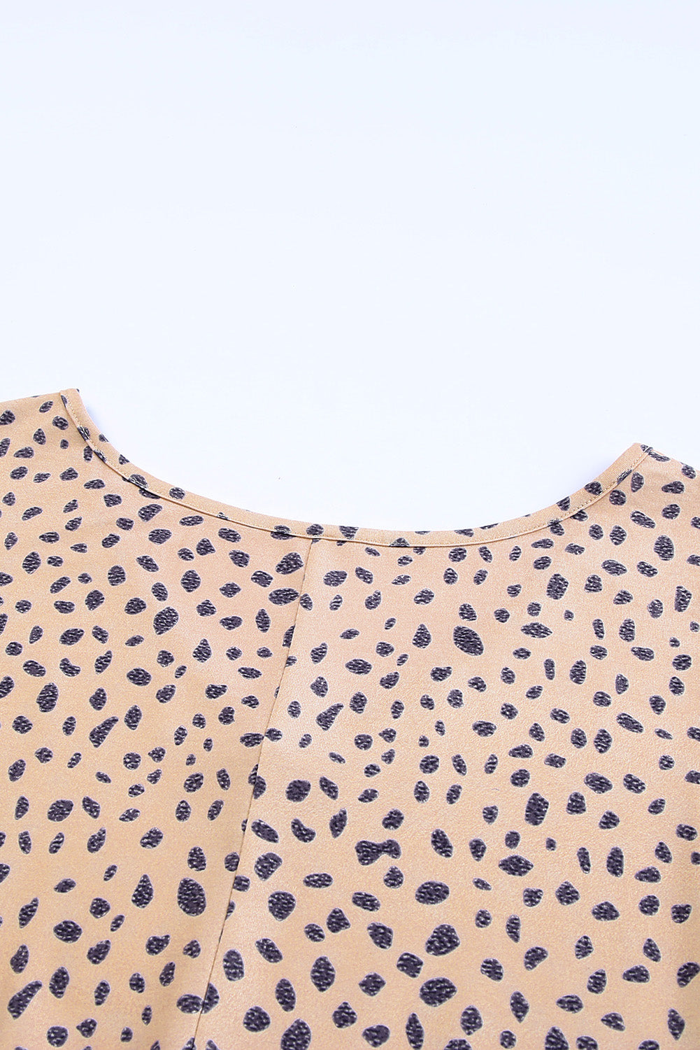 Plus Size Cheetah Print Twisted T-shirt