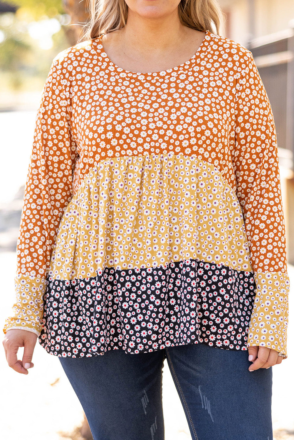 Plus Size Colorblock Blooming Daisy Long Sleeve Flowy Top