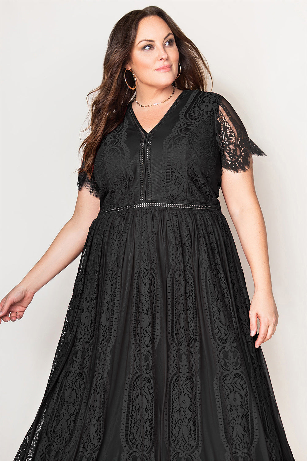 Eyelash Lace Short Sleeve Curvy Maxi Dress