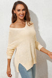 Pull beige uni flou à col en V