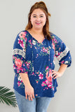 Plus Size Lace Patch 3/4 Sleeve Split Neck Floral Top