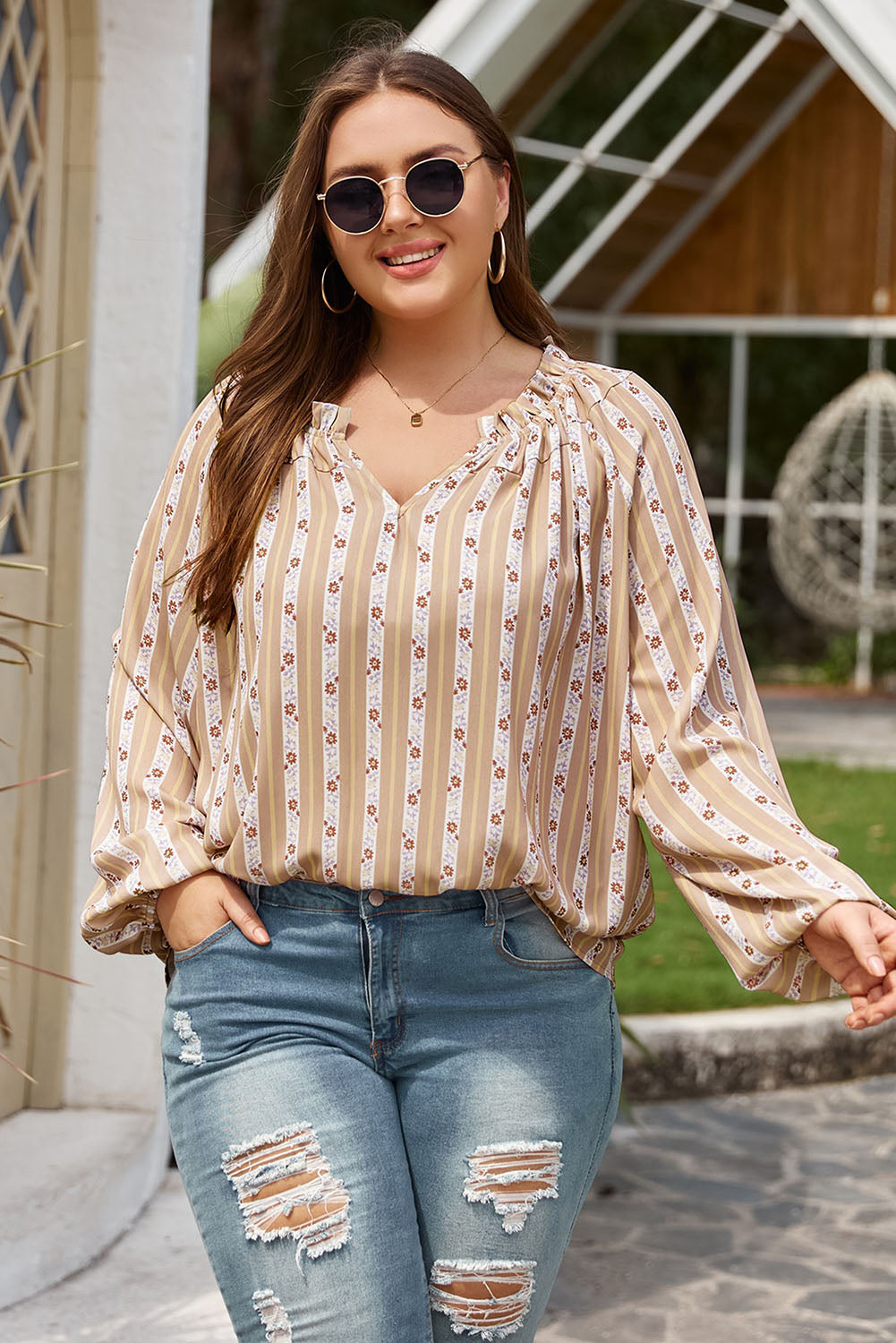 Plus Size Printed Split Neck Blouse