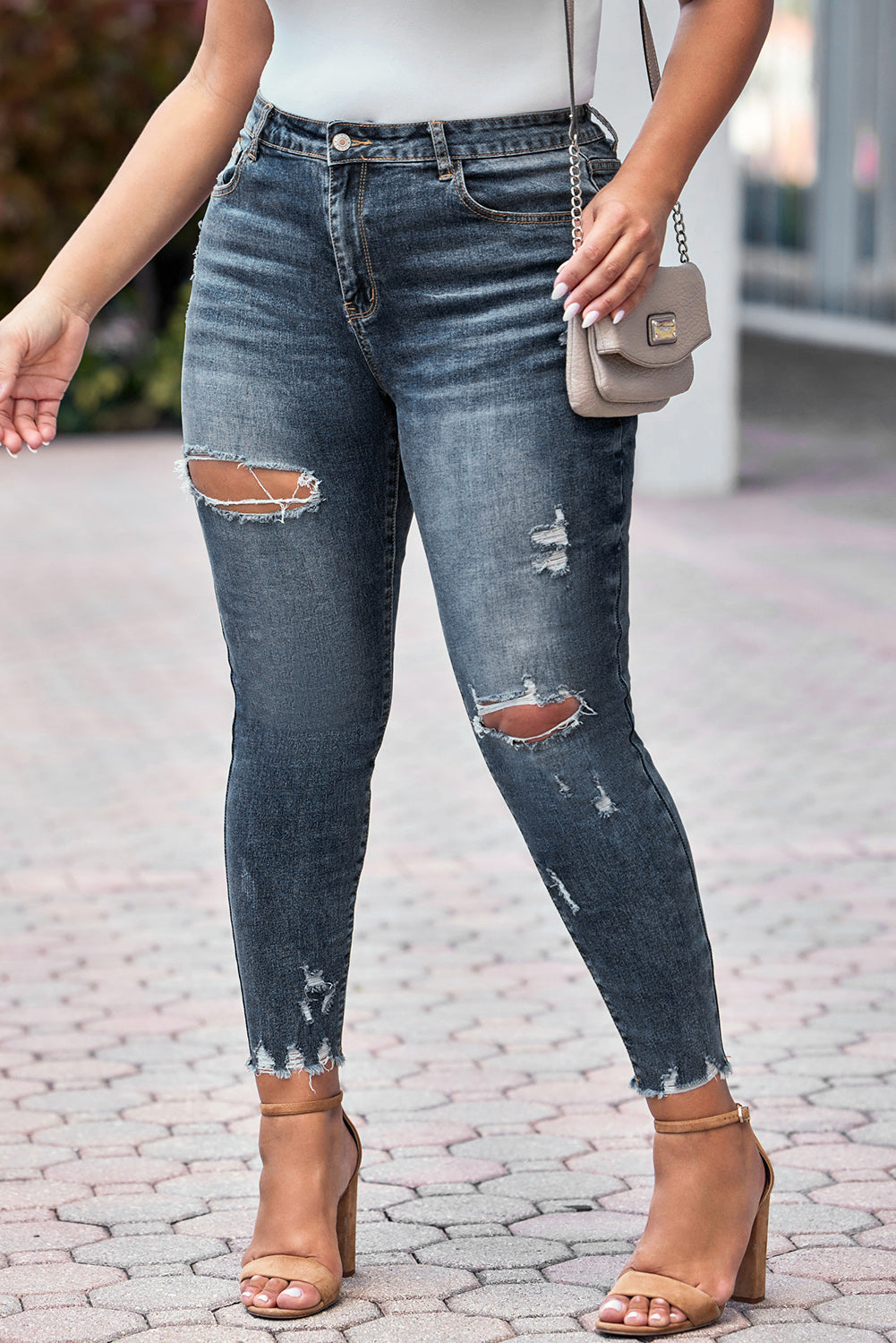 Plus Size Distressed Ankle Length Skinny Jeans