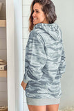 Robe à capuche surdimensionnée gris clair à motif camouflage