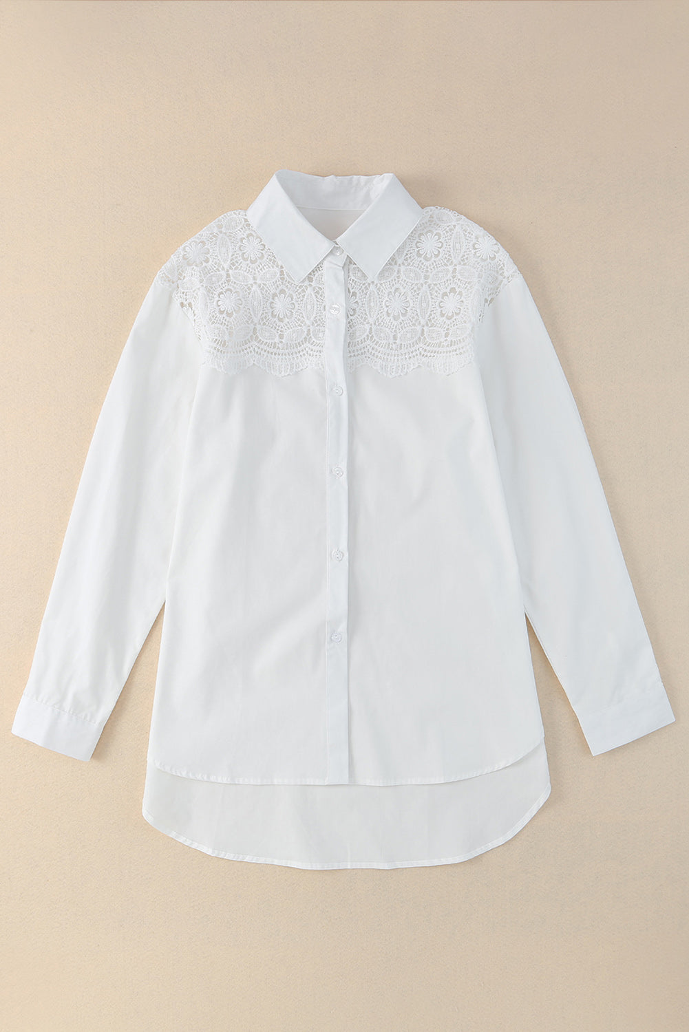 Chemise boutonnée en dentelle blanche avec épissure au crochet