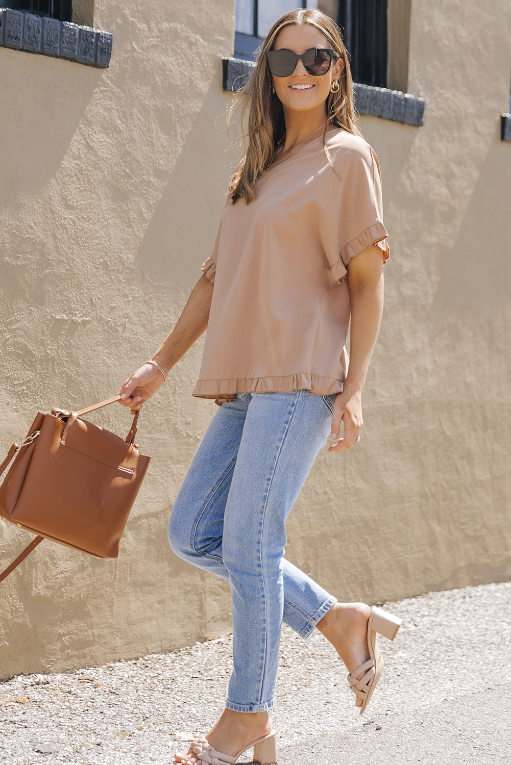 Blouse oversize kaki à manches courtes et bordure à volants