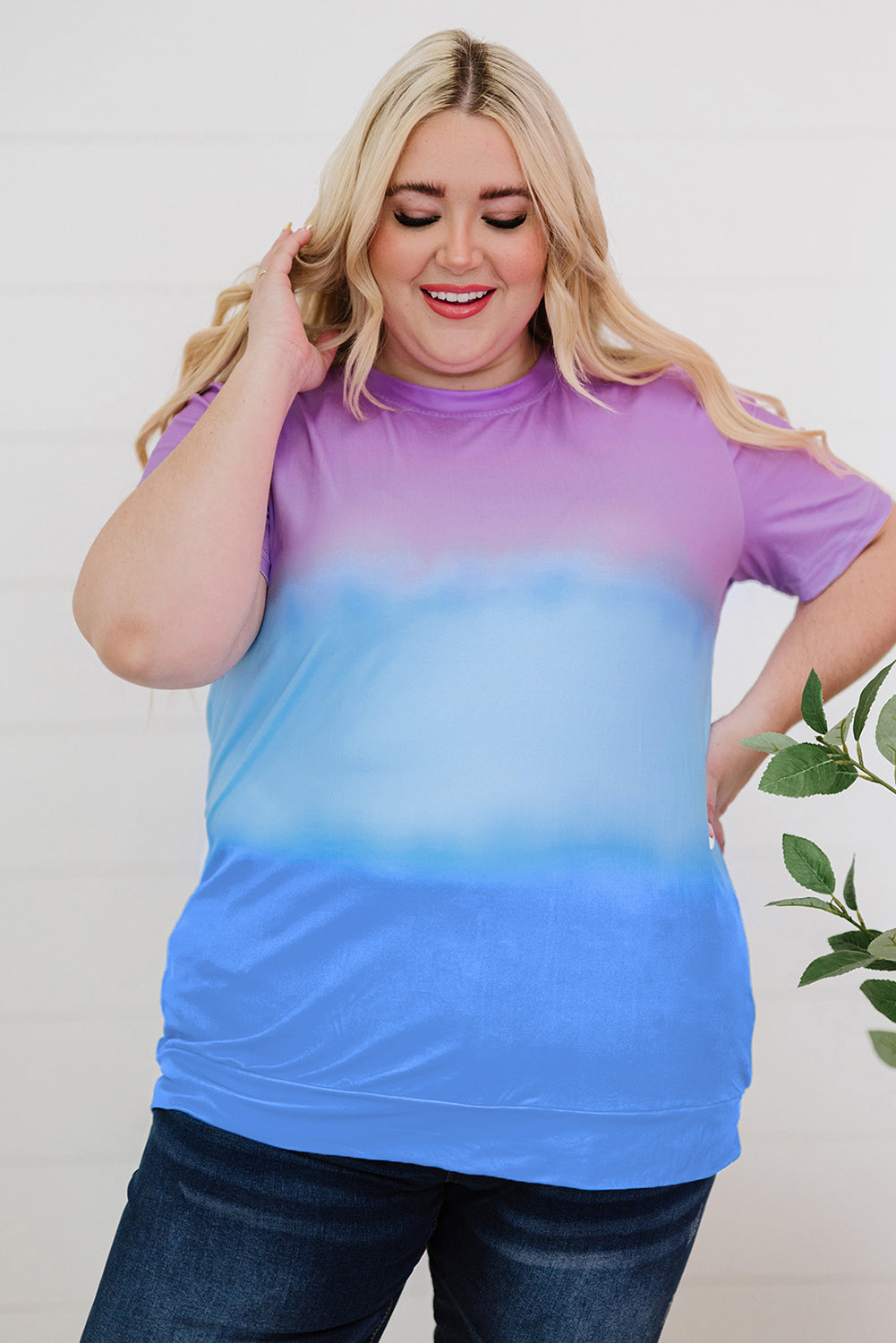 T-shirt violet à col ras du cou et tie-dye color block grande taille