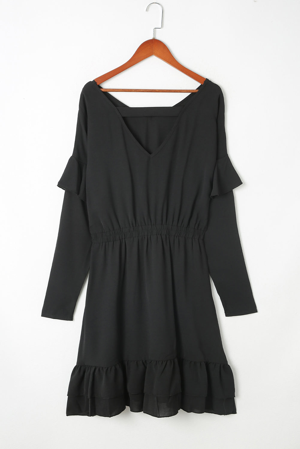 Robe noire à volants, col en V, dos découpé, taille élastique