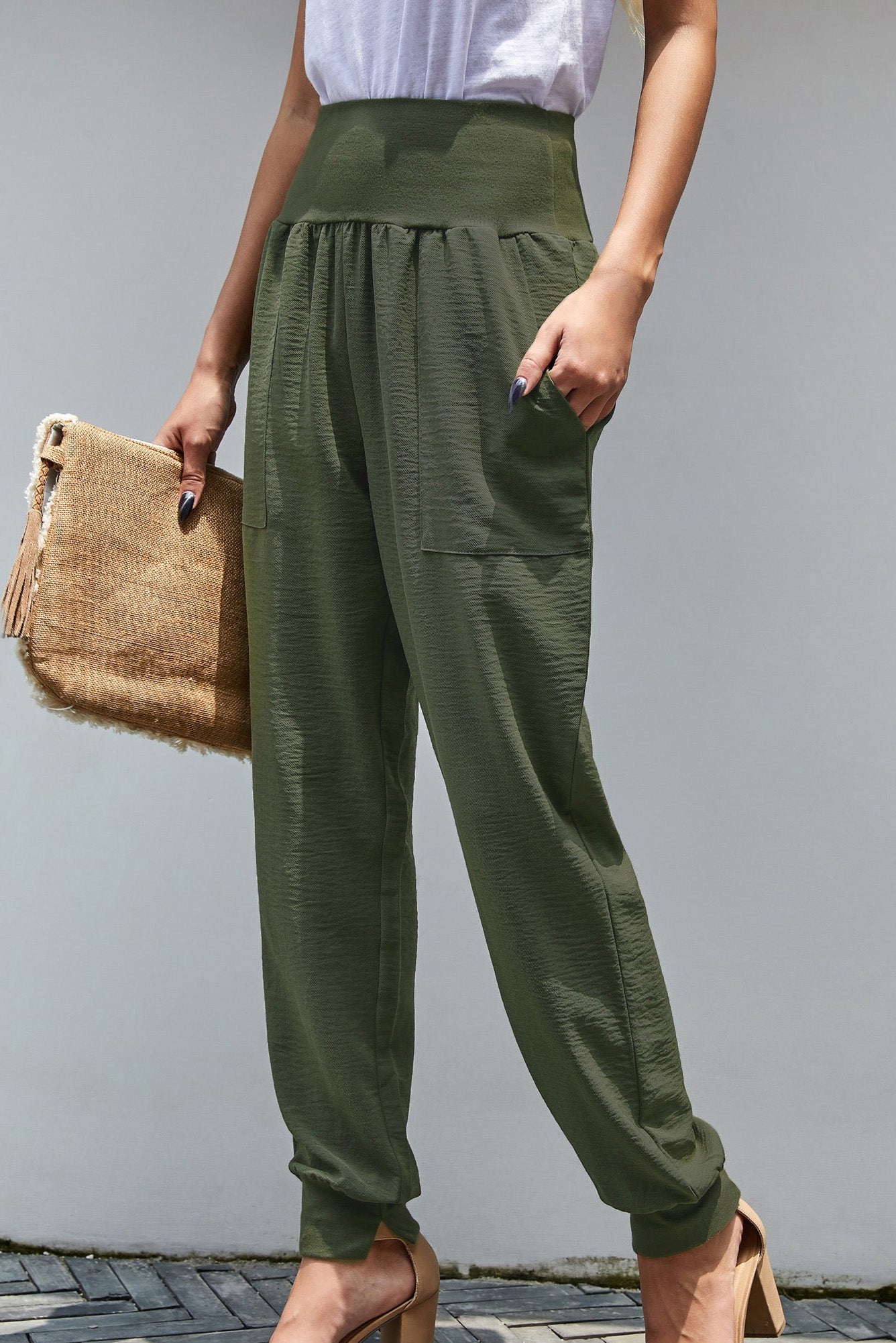 Khaki Pocketed Casual Joggers