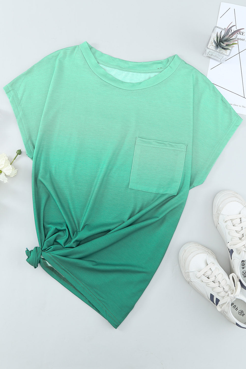 T-shirt à manches courtes de couleur dégradé vert avec poche