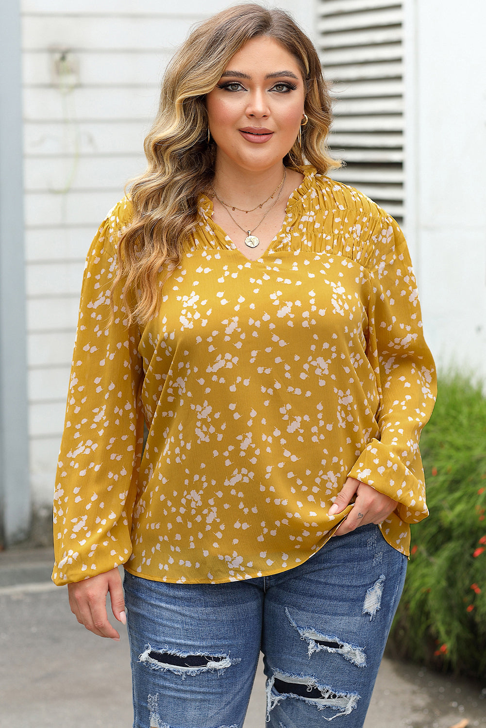 Blouse froissée imprimée jaune à col fendu d'automne