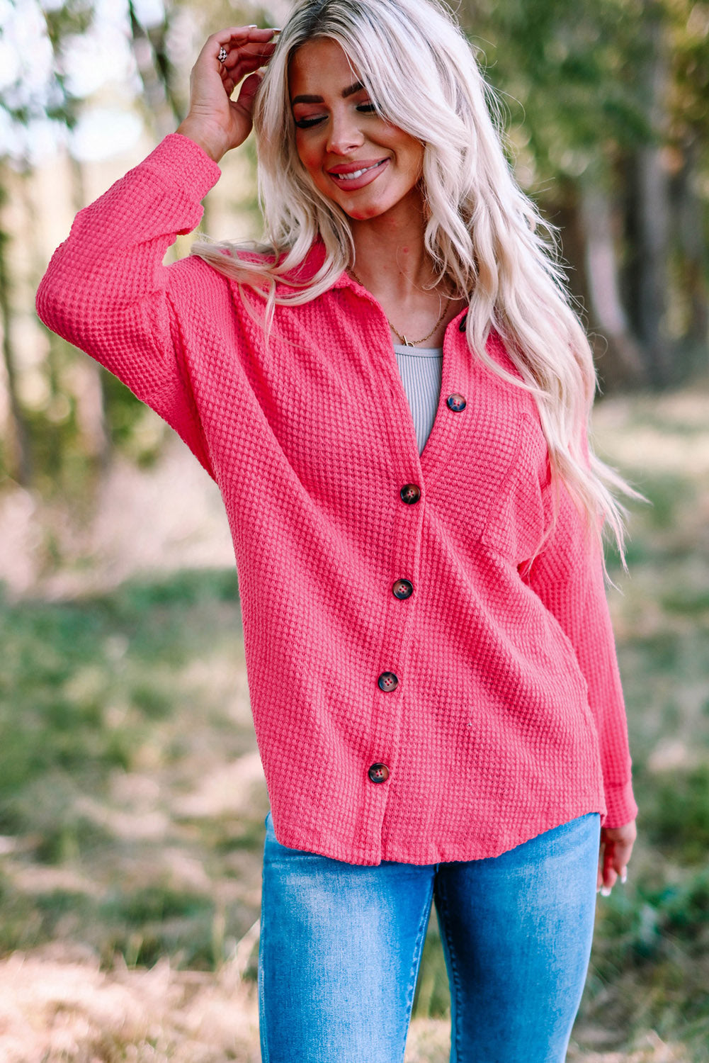 Chemise décontractée boutonnée en tricot gaufré noir