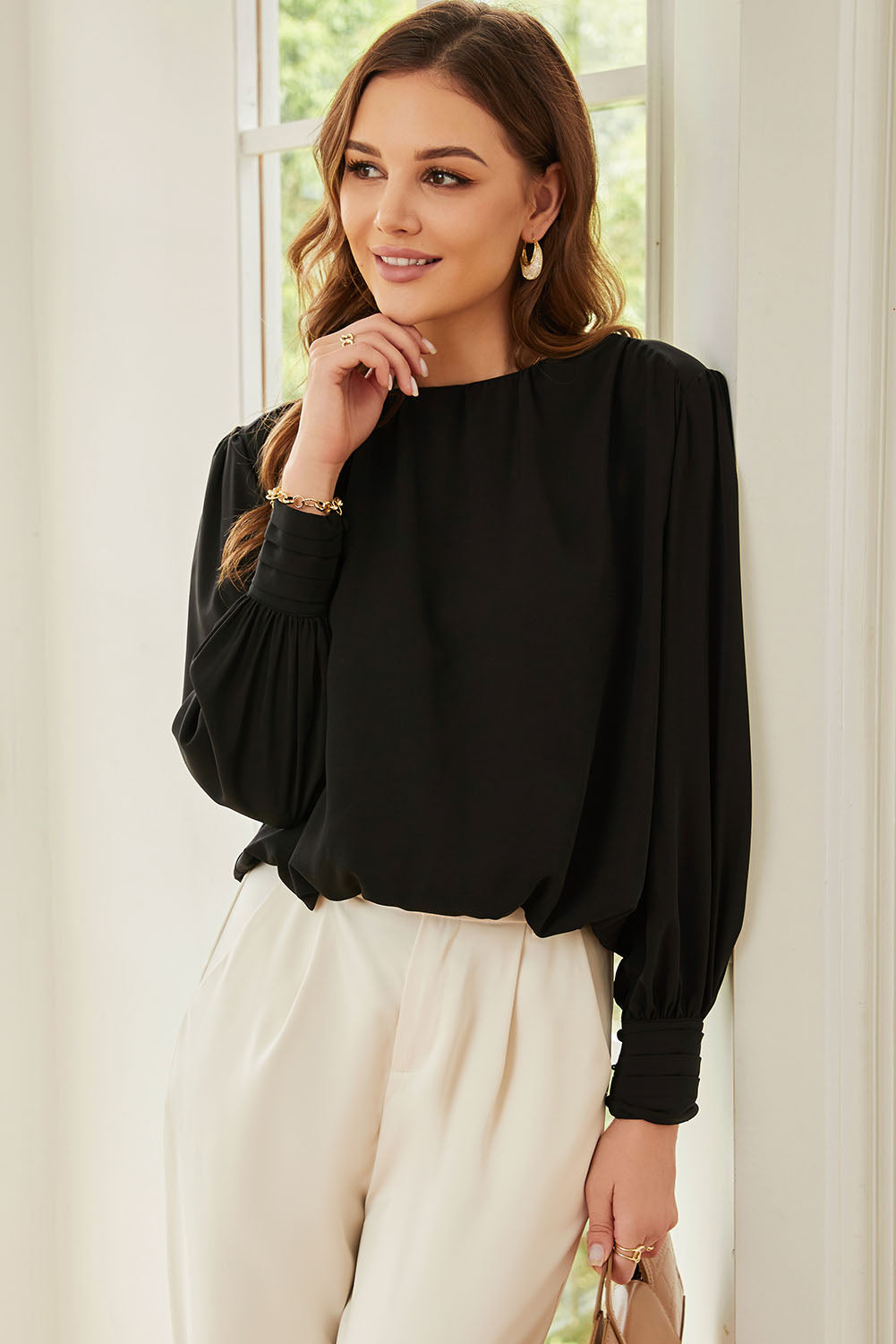 Padded Shoulder Buttoned Cuffs Pleated Loose Blouse