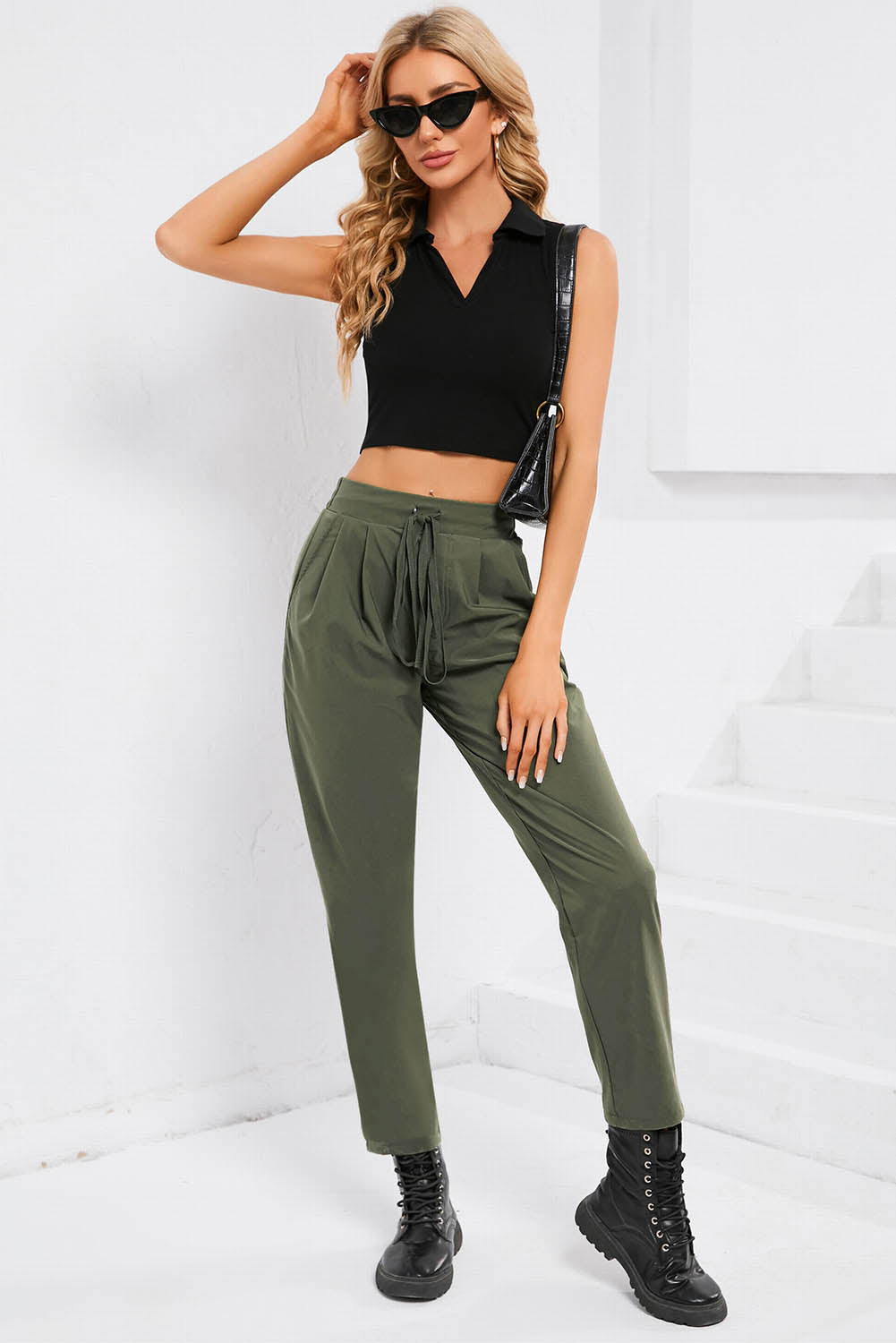 Pantalon décontracté vert à taille élastique avec cordon de serrage