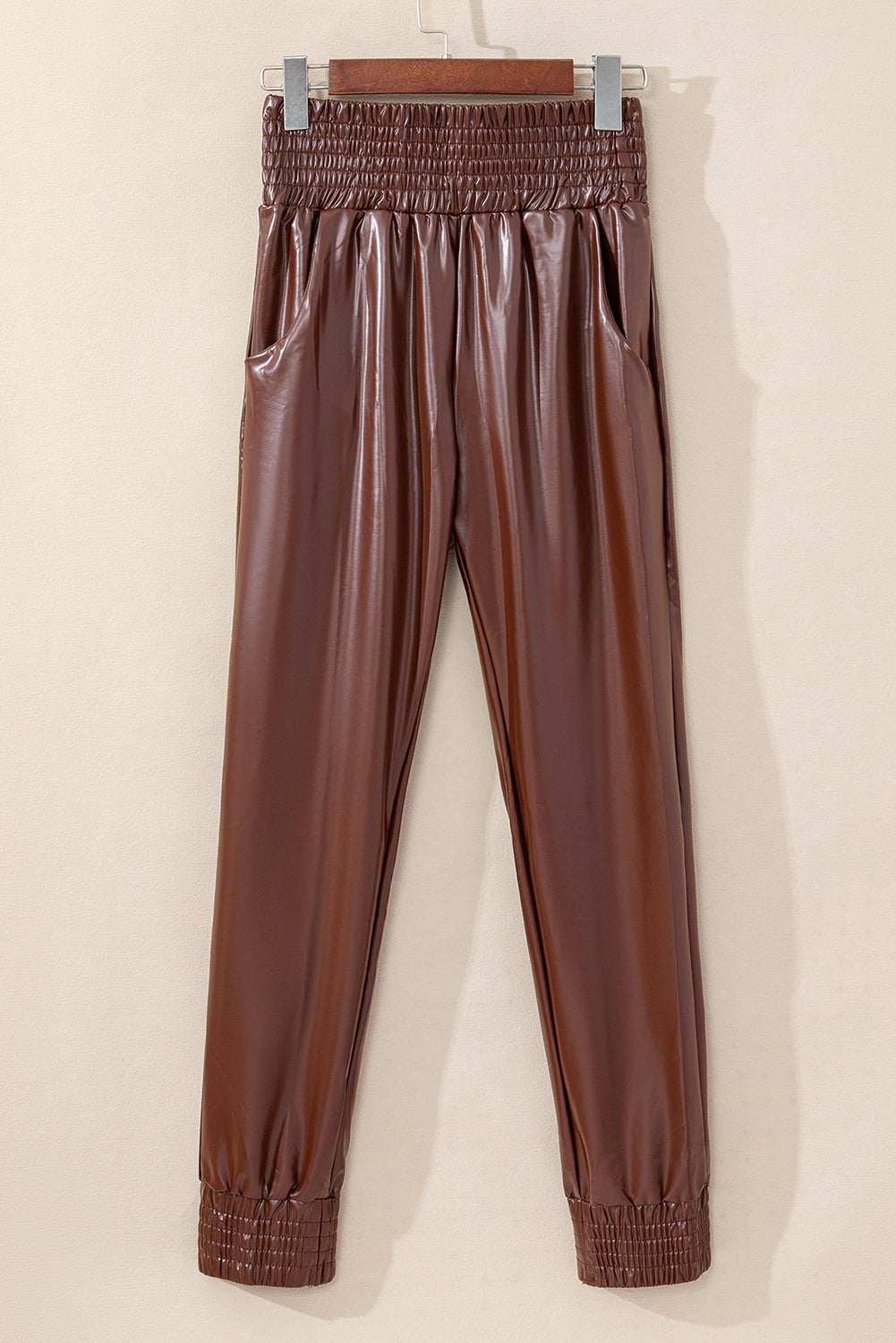 Pantalon skinny en cuir taille haute smocké marron