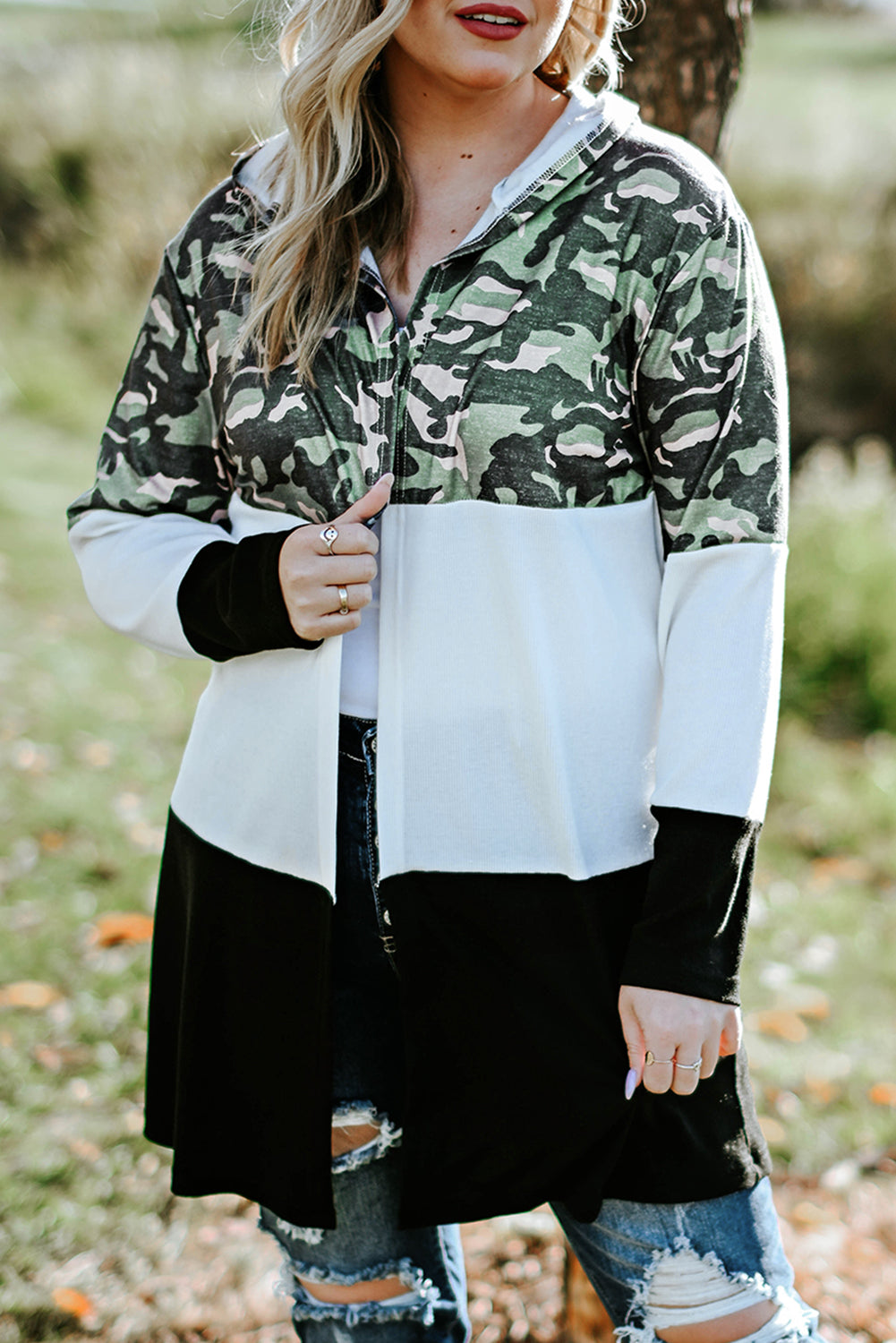 Cardigan à capuche à blocs de couleurs et motif camouflage militaire 