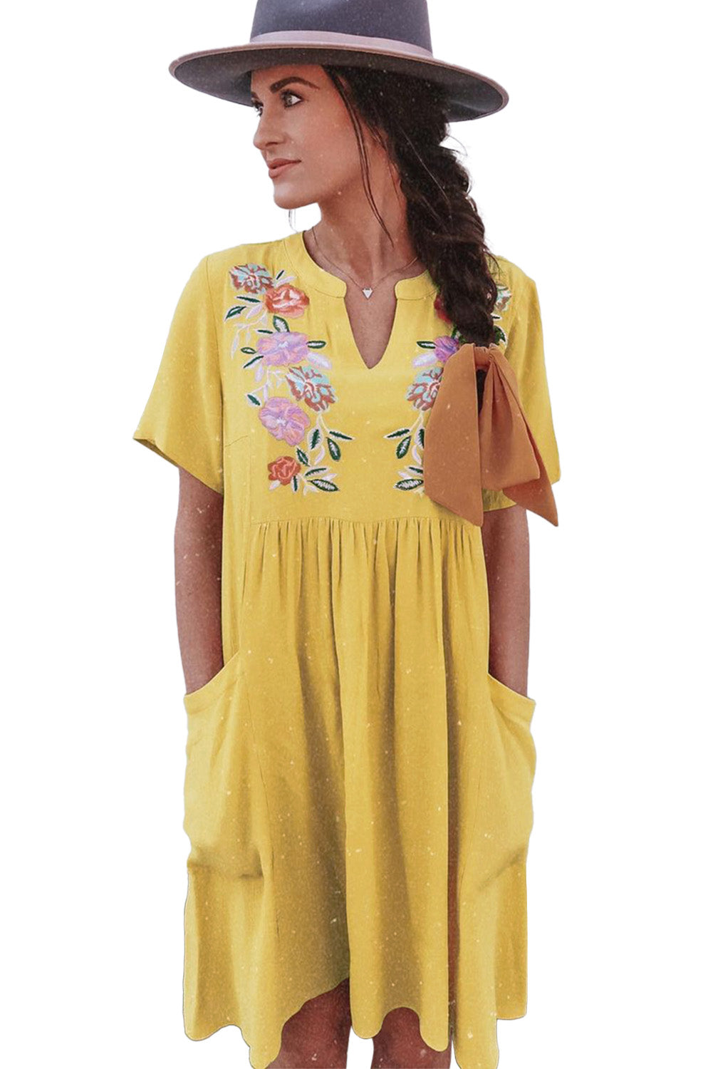 Robe trapèze babydoll jaune à fleurs brodées à col fendu