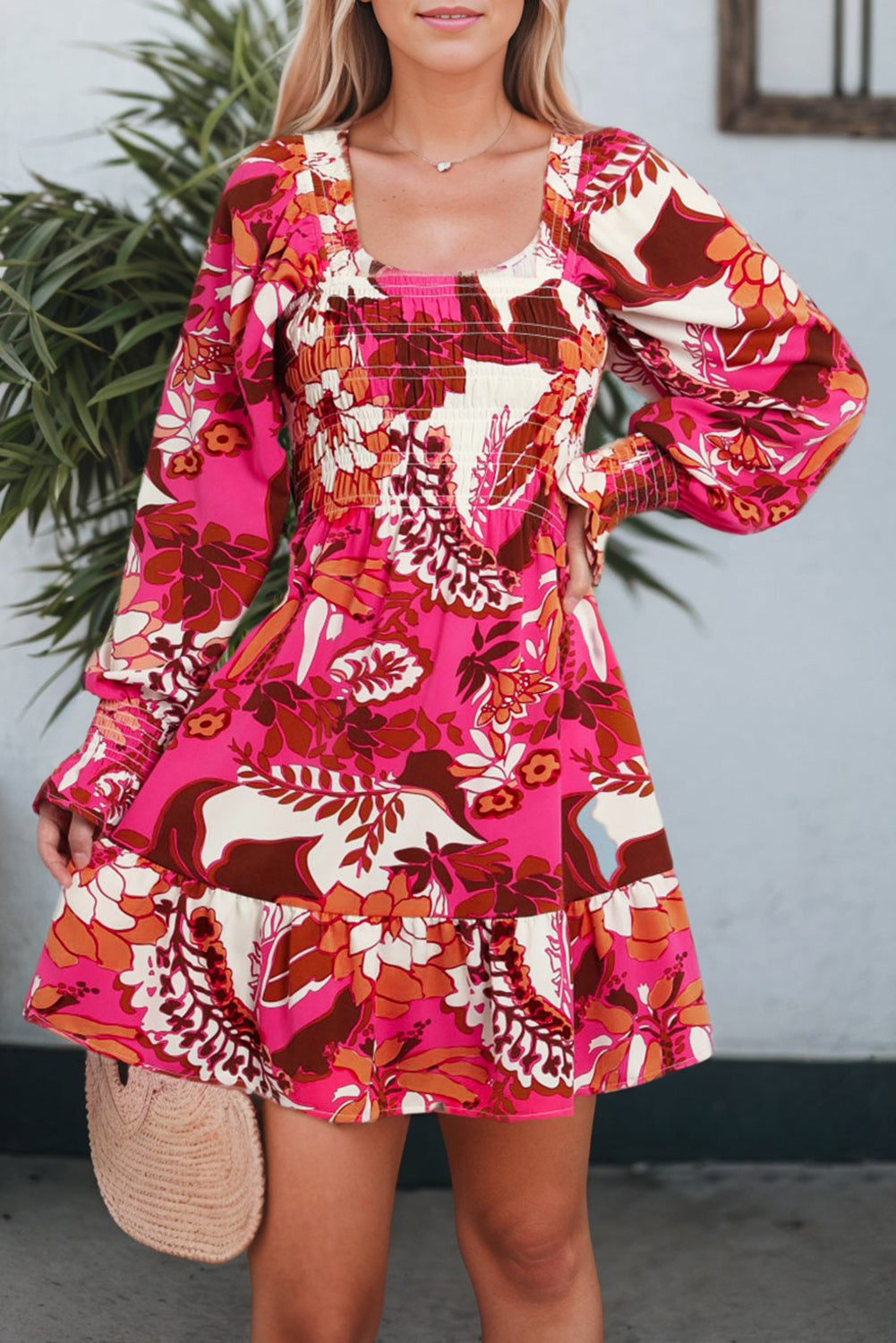 Robe smockée à col carré et manches bouffantes à imprimé floral rose