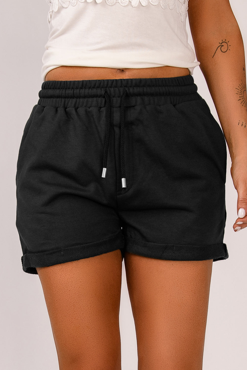 Tie Waist Side Pockets Cuffed Lounge Shorts