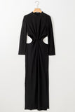 Robe noire côtelée à manches longues et découpe torsadée